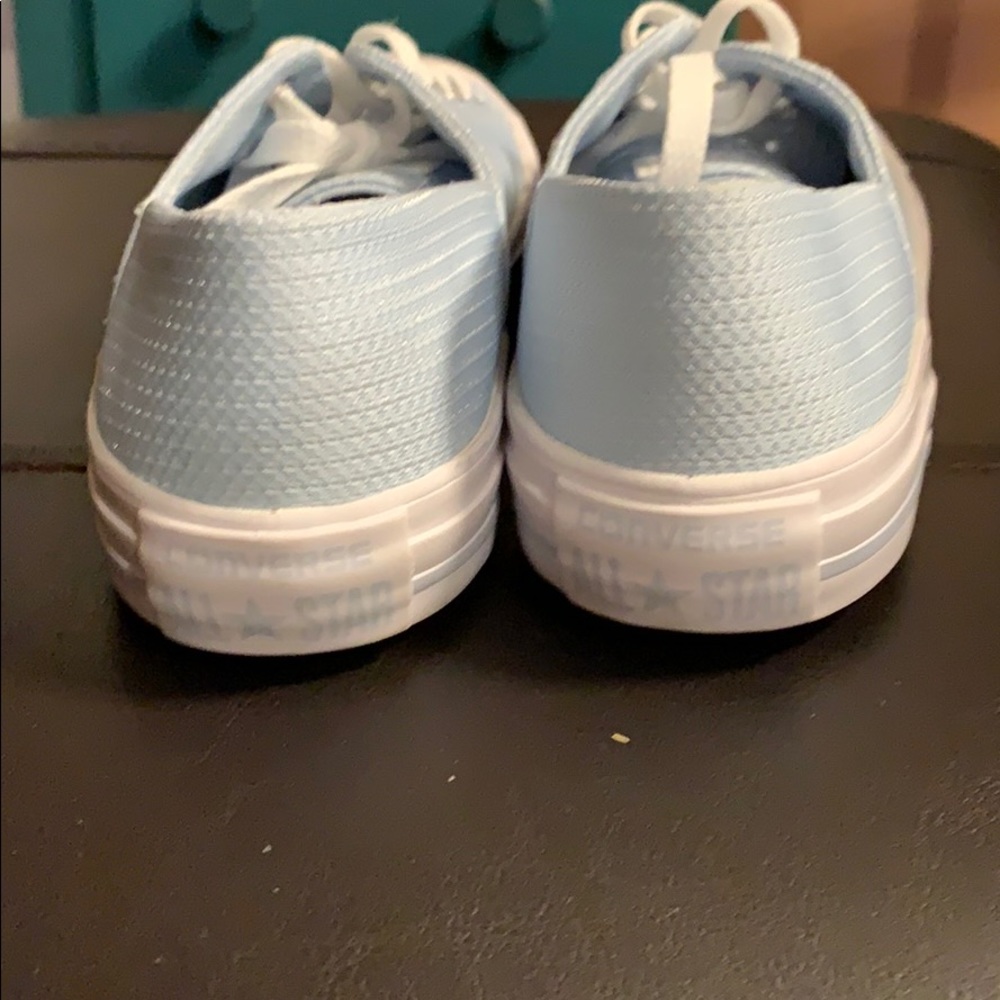 Converse - Picture 3 of 4